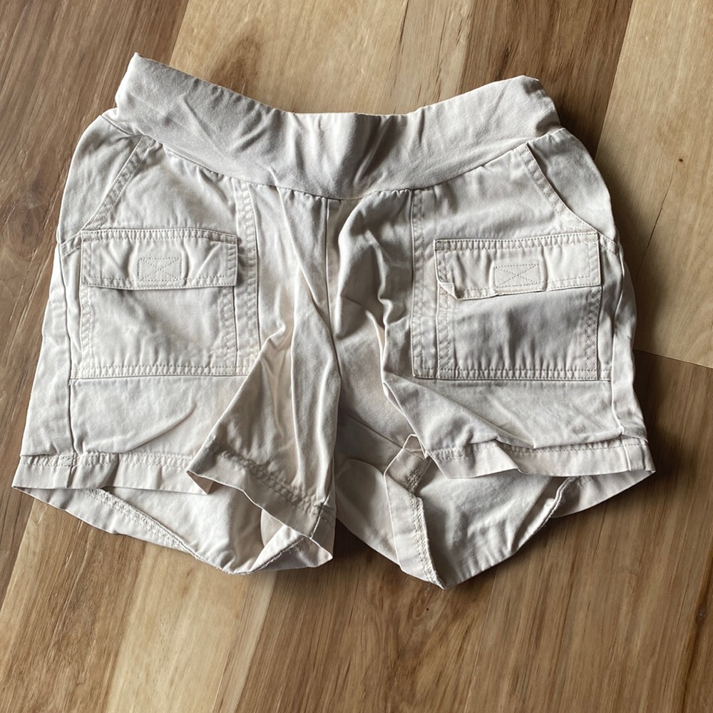 Motherhood Maternity shorts size Medium